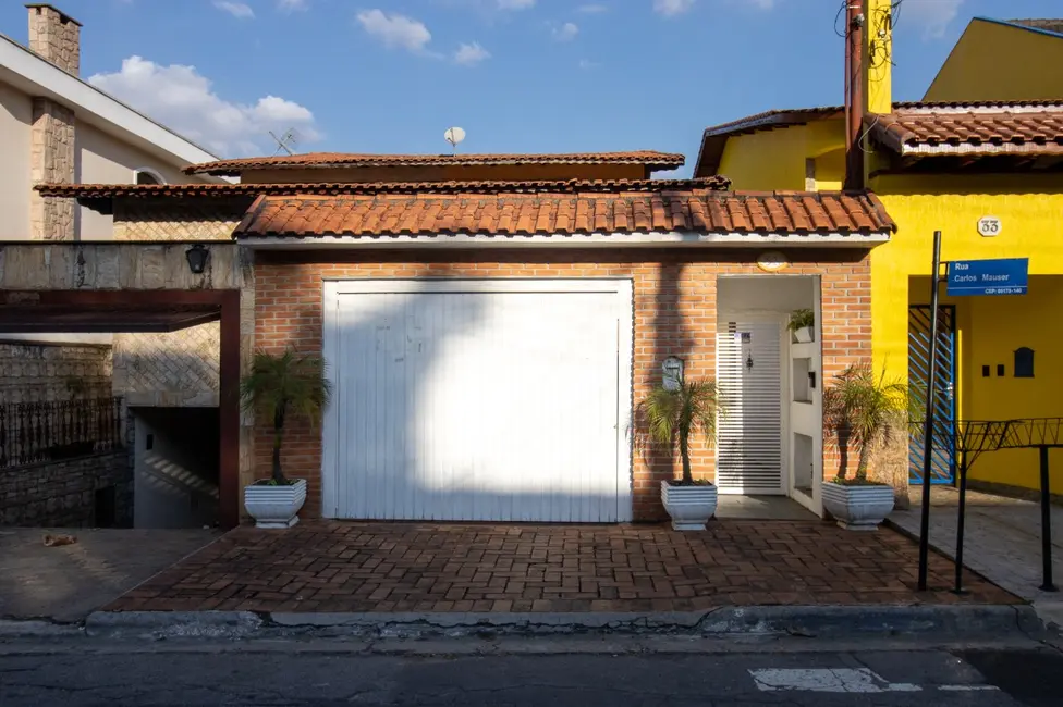 Foto 1 de Sobrado com 3 quartos à venda, 275m2 em Jardim Regina, São Paulo - SP