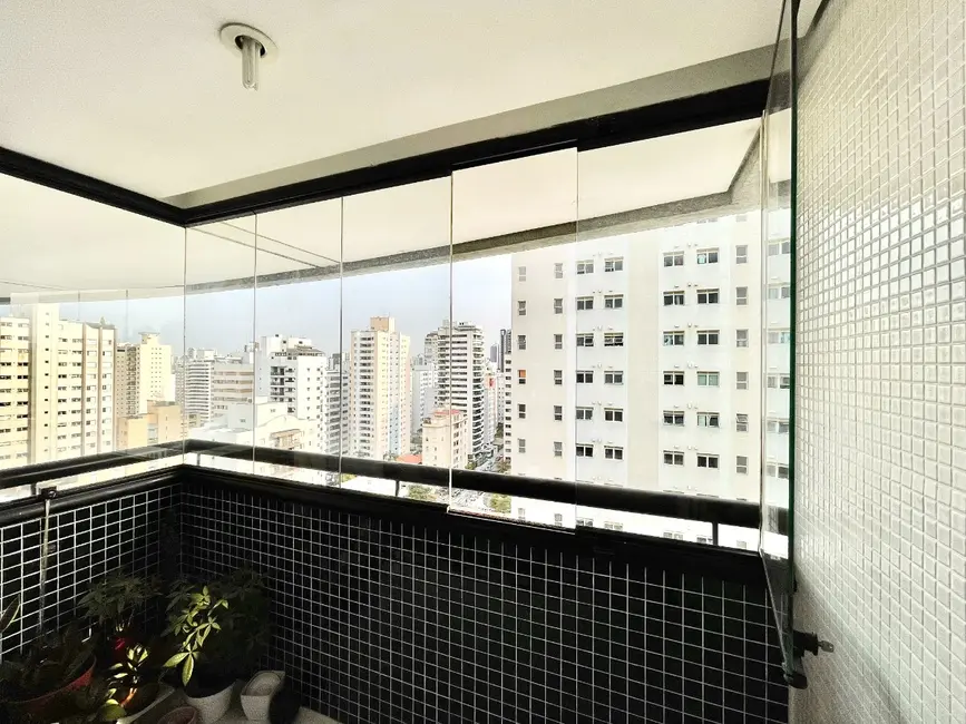 Apartamento com 2 quartos à venda, 61m2 em Aclimação, São Paulo - SP - imagem 2 Foto 2 de Apartamento com 2 quartos à venda, 61m2 em Aclimação, São Paulo - SP