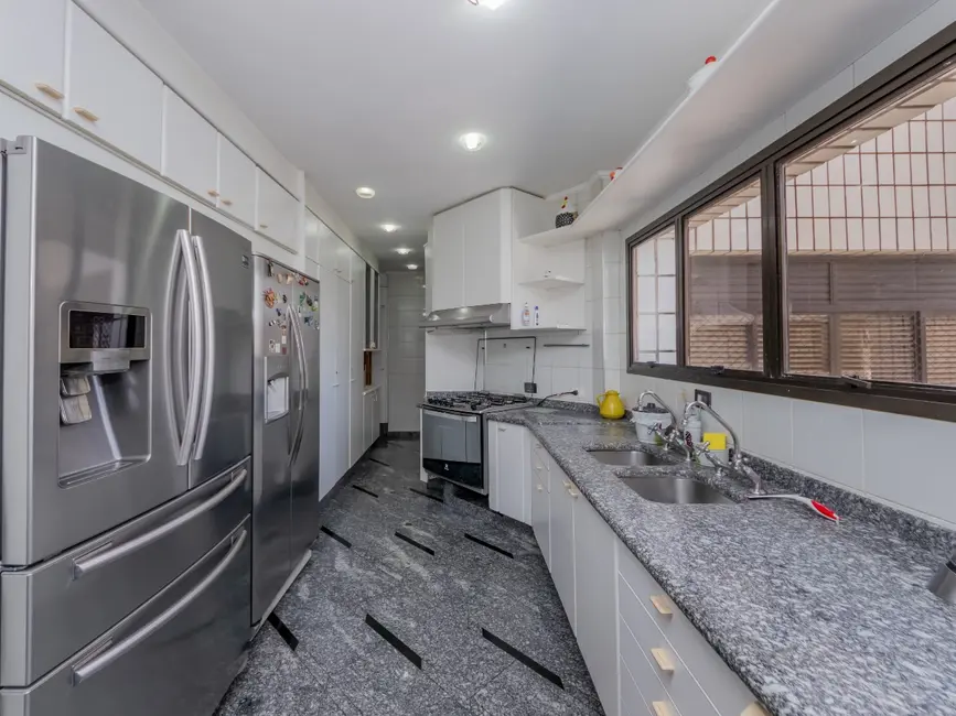 Cobertura com 3 quartos à venda, 472m2 em Moema, São Paulo - SP - imagem 4 Foto 4 de Cobertura com 3 quartos à venda, 472m2 em Moema, São Paulo - SP