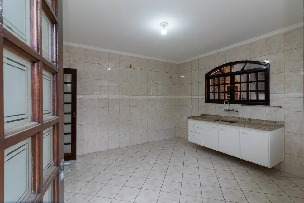 Sobrado com 3 quartos à venda, 200m2 em Jardim Regina, São Paulo - SP - imagem 9 Foto 9 de Sobrado com 3 quartos à venda, 200m2 em Jardim Regina, São Paulo - SP