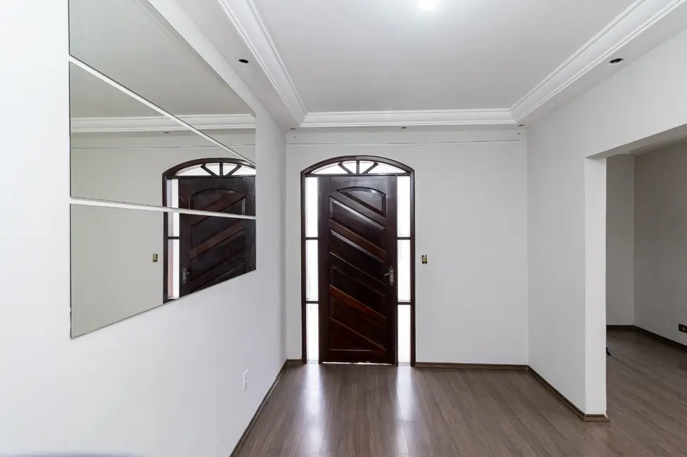 Sobrado com 3 quartos à venda, 200m2 em Jardim Regina, São Paulo - SP - imagem 5 Foto 5 de Sobrado com 3 quartos à venda, 200m2 em Jardim Regina, São Paulo - SP