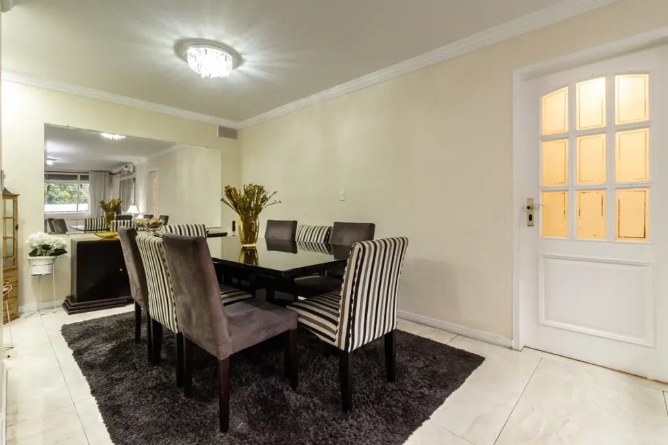 Foto 2 de Apartamento com 3 quartos à venda, 141m2 em Sumaré, São Paulo - SP