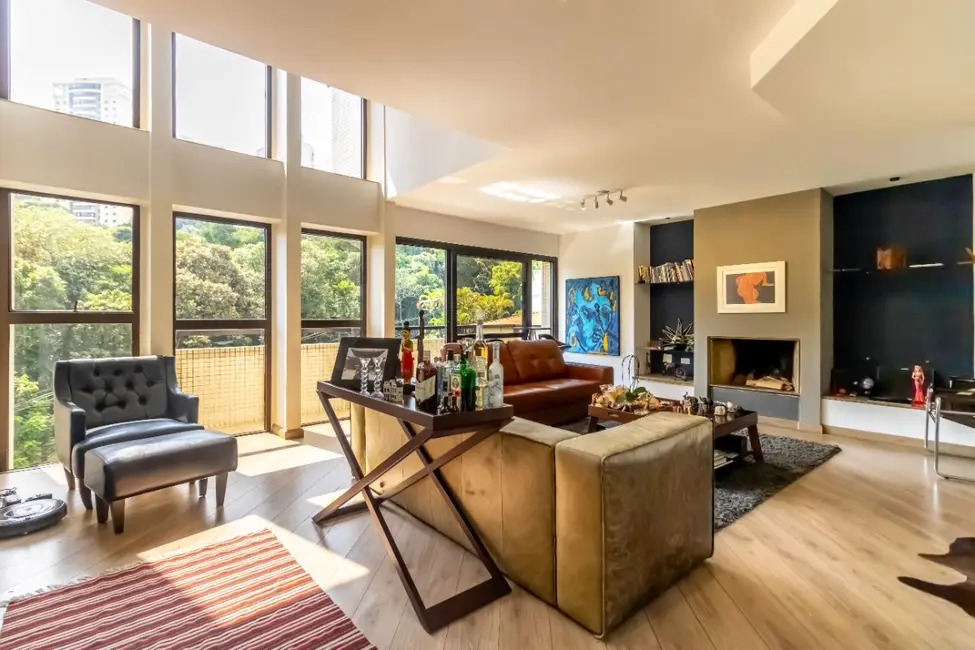 Foto 1 de Apartamento com 3 quartos à venda, 245m2 em Vila Suzana, São Paulo - SP