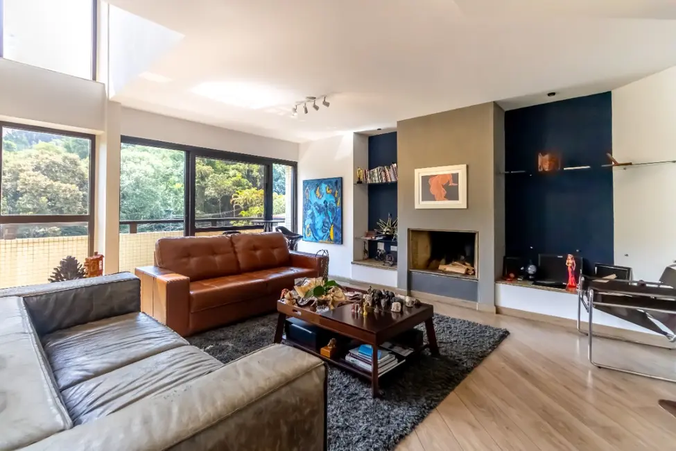 Foto 2 de Apartamento com 3 quartos à venda, 245m2 em Vila Suzana, São Paulo - SP