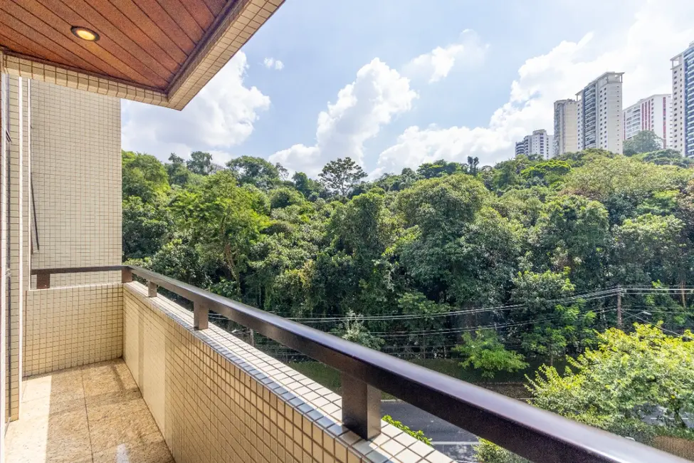 Foto 6 de Apartamento com 3 quartos à venda, 245m2 em Vila Suzana, São Paulo - SP