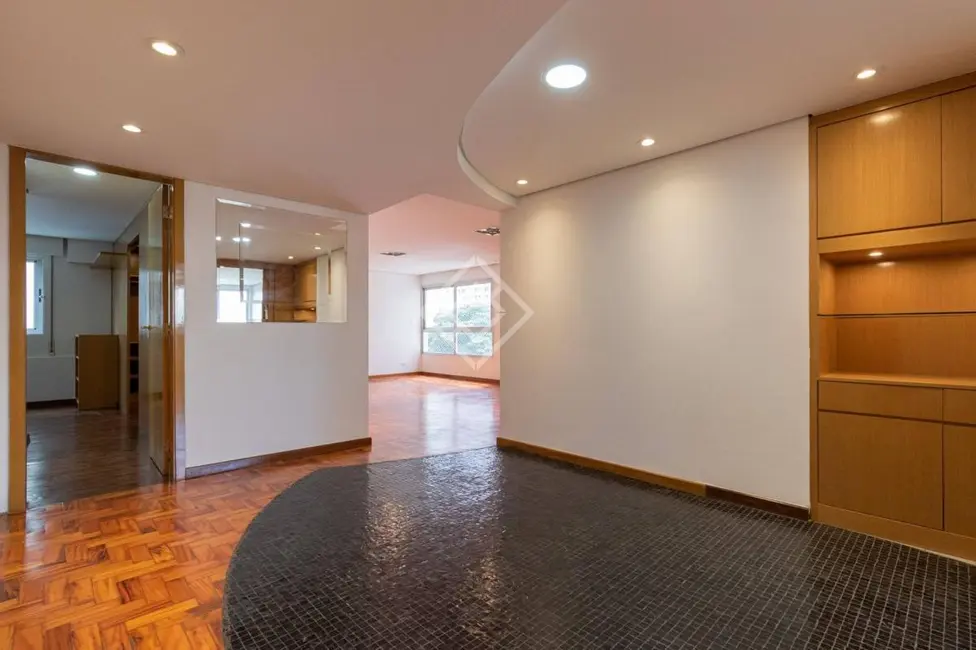 Foto 2 de Apartamento com 3 quartos à venda, 125m2 em Cerqueira César, São Paulo - SP