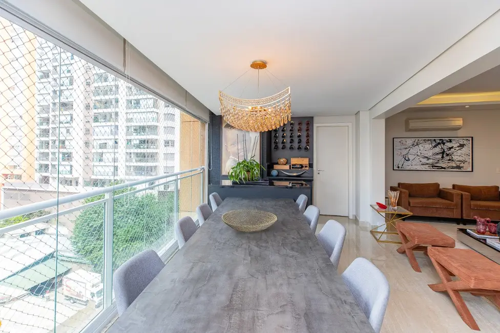 Apartamento com 3 quartos à venda, 187m2 em Moema, São Paulo - SP - imagem 8 Foto 8 de Apartamento com 3 quartos à venda, 187m2 em Moema, São Paulo - SP