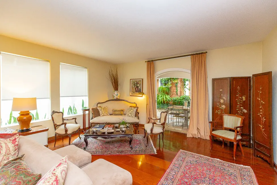 Foto 4 de Casa com 4 quartos à venda, 641m2 em Jardim Leonor, São Paulo - SP