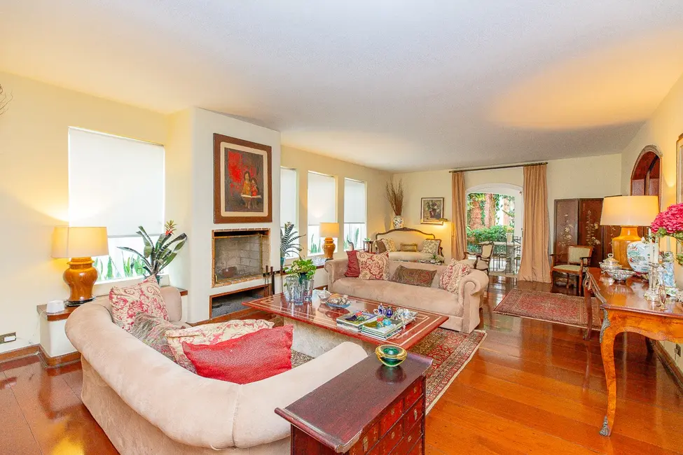 Foto 3 de Casa com 4 quartos à venda, 641m2 em Jardim Leonor, São Paulo - SP