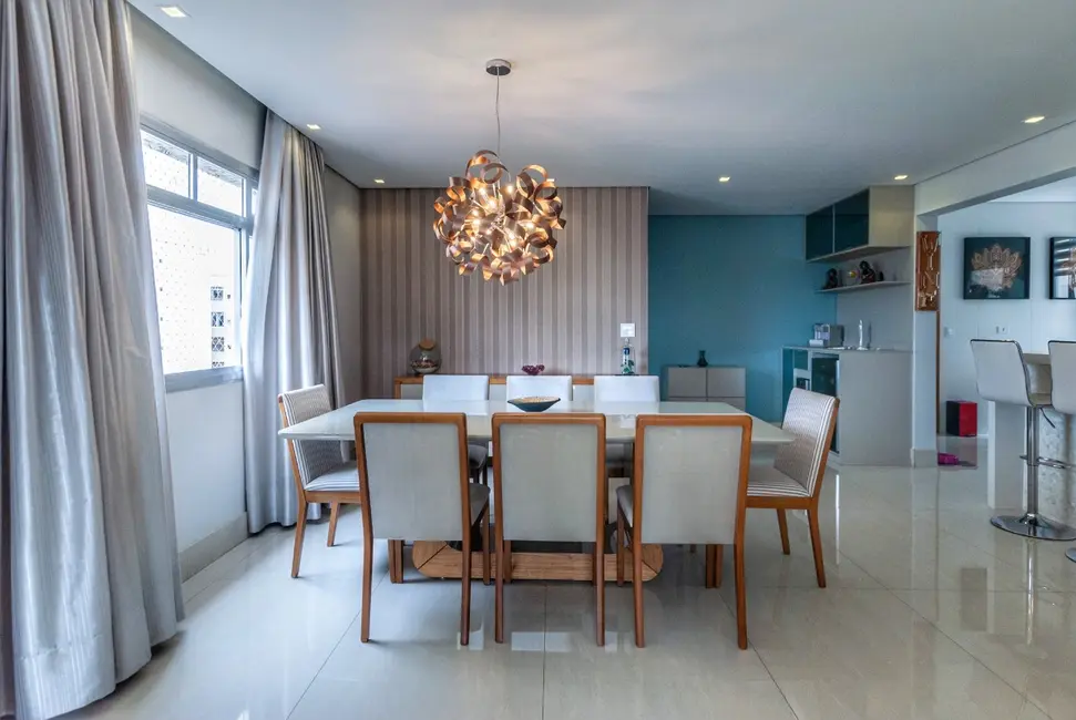 Apartamento com 3 quartos à venda, 165m2 em Aclimação, São Paulo - SP - imagem 5 Foto 5 de Apartamento com 3 quartos à venda, 165m2 em Aclimação, São Paulo - SP