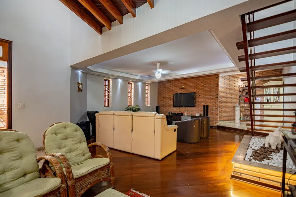 Foto 6 de Sobrado com 3 quartos à venda, 250m2 em Vila Romana, São Paulo - SP