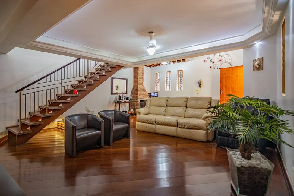 Foto 4 de Sobrado com 3 quartos à venda, 250m2 em Vila Romana, São Paulo - SP