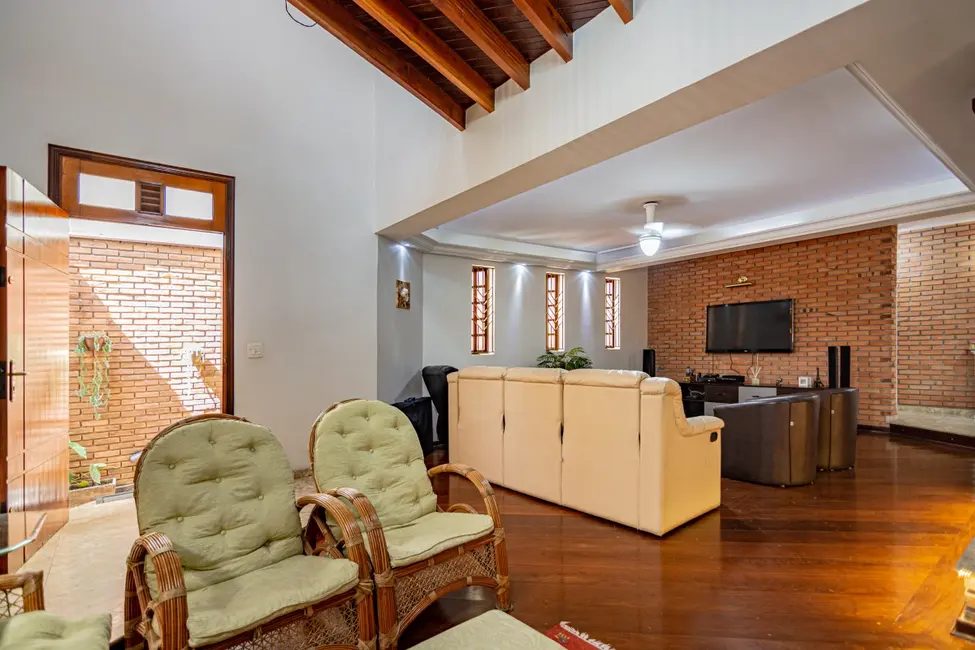 Foto 5 de Sobrado com 3 quartos à venda, 250m2 em Vila Romana, São Paulo - SP