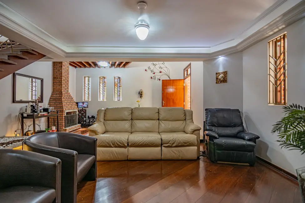 Foto 3 de Sobrado com 3 quartos à venda, 250m2 em Vila Romana, São Paulo - SP