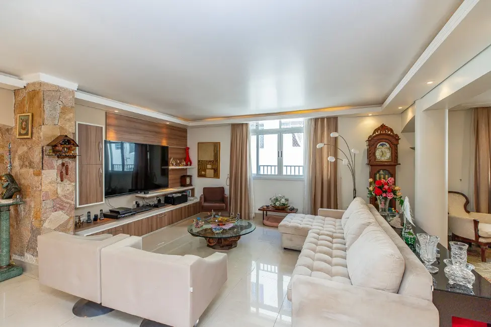 Apartamento com 3 quartos à venda, 230m2 em Bela Vista, São Paulo - SP - imagem 2 Foto 2 de Apartamento com 3 quartos à venda, 230m2 em Bela Vista, São Paulo - SP