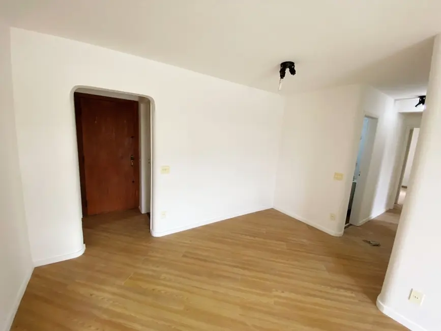 Foto 2 de Apartamento com 3 quartos para alugar, 83m2 em Vila Pompéia, São Paulo - SP