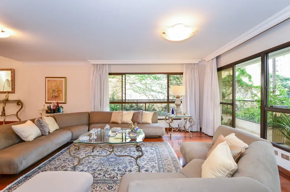 Apartamento com 4 quartos à venda, 267m2 em Moema, São Paulo - SP - imagem 8 Foto 8 de Apartamento com 4 quartos à venda, 267m2 em Moema, São Paulo - SP