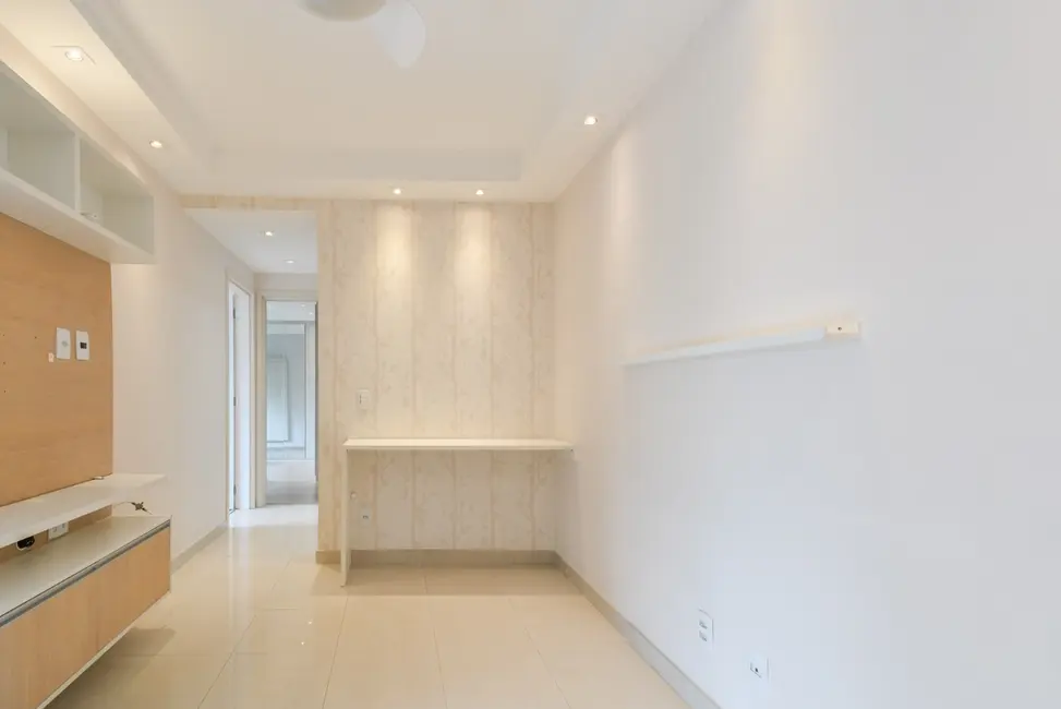 Foto 2 de Apartamento com 2 quartos à venda, 57m2 em Vila Gumercindo, São Paulo - SP