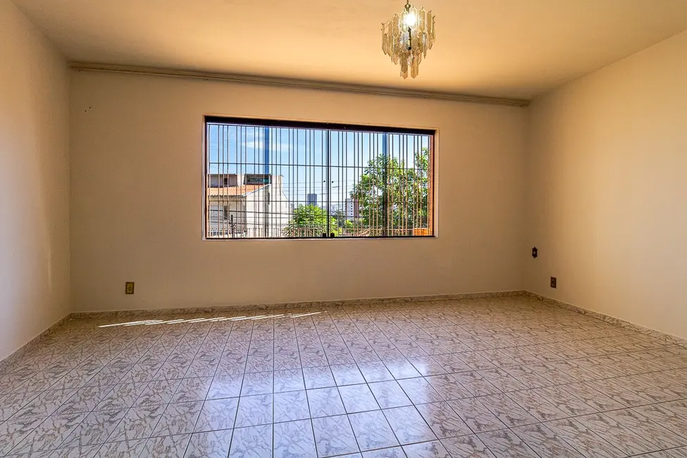 Foto 2 de Casa com 3 quartos à venda, 129m2 em Vila Carbone, São Paulo - SP