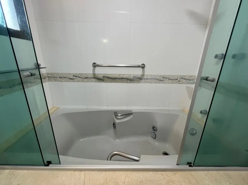 Apartamento com 4 quartos à venda, 176m2 em Vila Mariana, São Paulo - SP - imagem 9 Foto 9 de Apartamento com 4 quartos à venda, 176m2 em Vila Mariana, São Paulo - SP