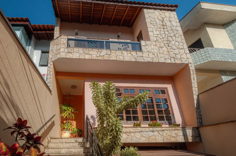 Foto 1 de Casa com 4 quartos à venda, 280m2 em Jardim Maria Estela, São Paulo - SP