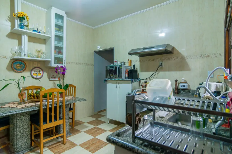 Foto 6 de Casa com 3 quartos à venda, 80m2 em Parque São Domingos, São Paulo - SP