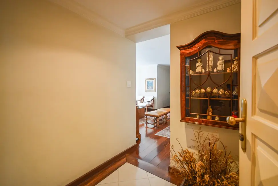 Foto 2 de Apartamento com 3 quartos à venda, 145m2 em Itaim Bibi, São Paulo - SP