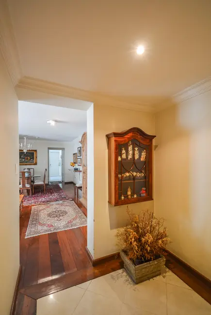 Apartamento com 3 quartos à venda, 145m2 em Itaim Bibi, São Paulo - SP - imagem 3 Foto 3 de Apartamento com 3 quartos à venda, 145m2 em Itaim Bibi, São Paulo - SP