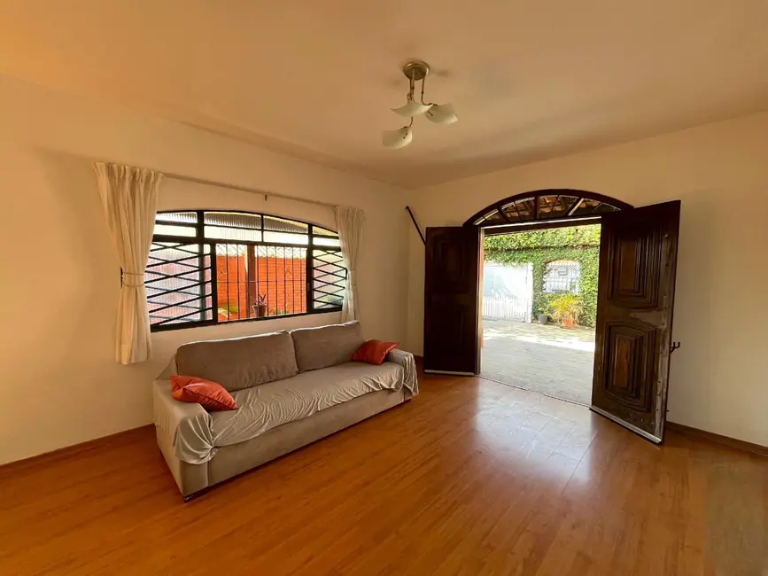 Casa com 3 quartos à venda, 140m2 em Jabaquara, São Paulo - SP - imagem 1 Foto 1 de Casa com 3 quartos à venda, 140m2 em Jabaquara, São Paulo - SP