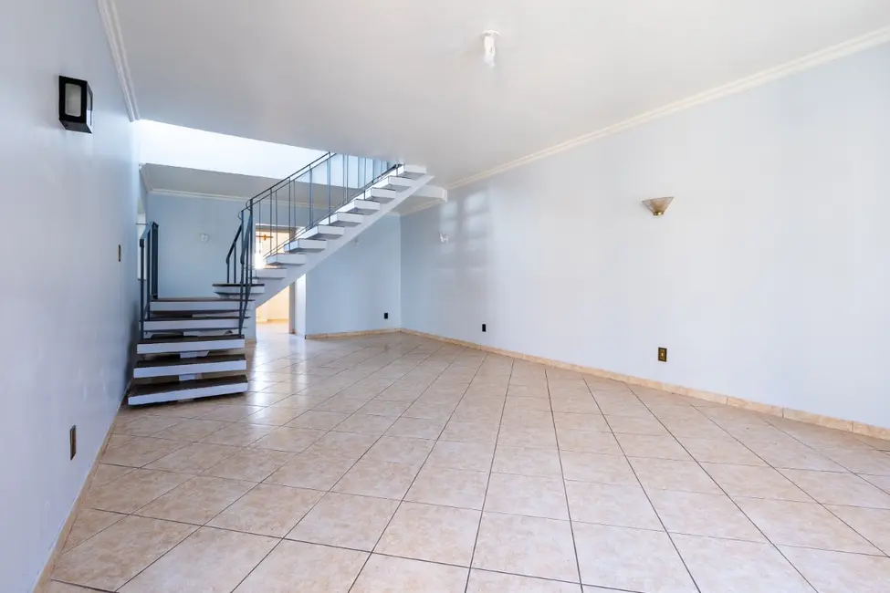 Casa com 3 quartos à venda, 140m2 em Planalto Paulista, São Paulo - SP - imagem 3 Foto 3 de Casa com 3 quartos à venda, 140m2 em Planalto Paulista, São Paulo - SP