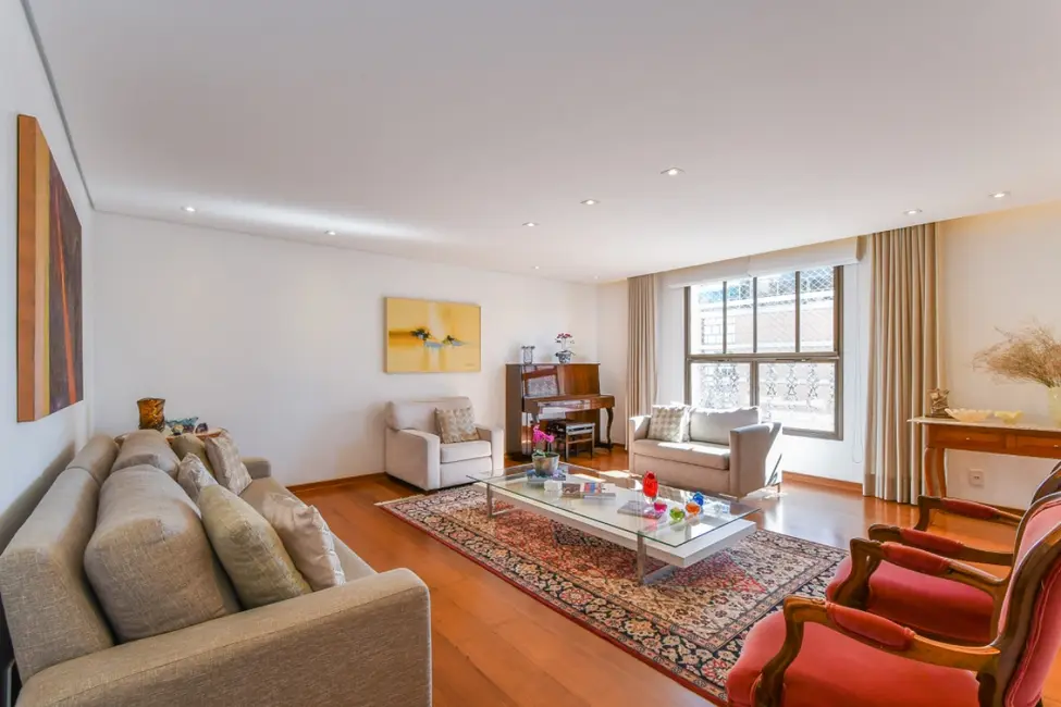 Apartamento com 4 quartos à venda, 200m2 em Higienópolis, São Paulo - SP - imagem 3 Foto 3 de Apartamento com 4 quartos à venda, 200m2 em Higienópolis, São Paulo - SP