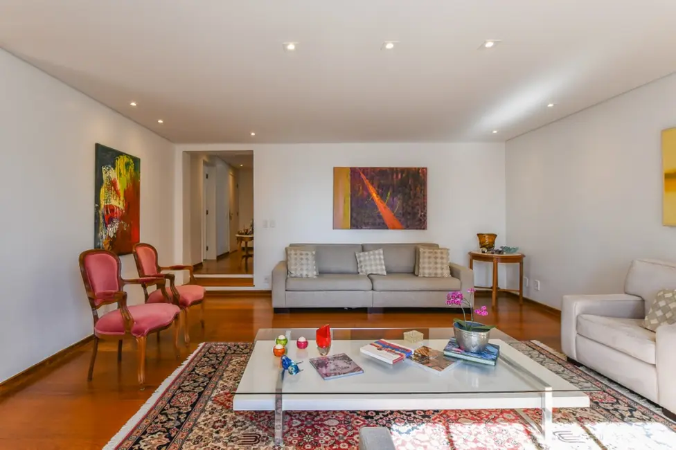 Apartamento com 4 quartos à venda, 200m2 em Higienópolis, São Paulo - SP - imagem 4 Foto 4 de Apartamento com 4 quartos à venda, 200m2 em Higienópolis, São Paulo - SP