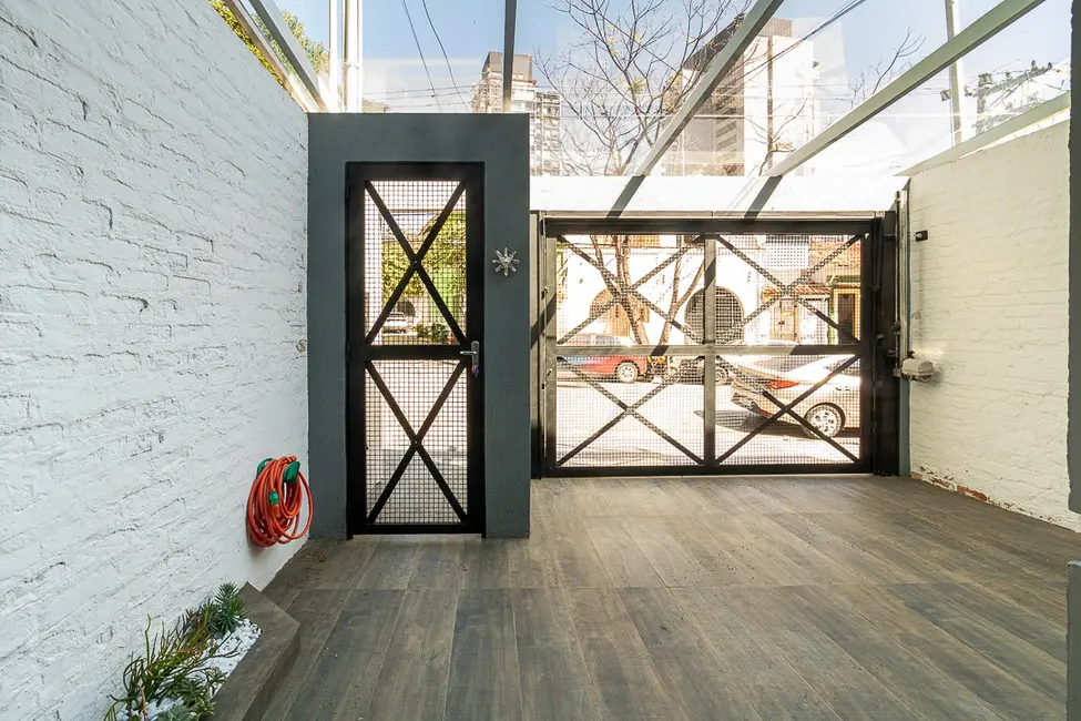 Casa com 3 quartos à venda, 280m2 em Água Branca, São Paulo - SP - imagem 2 Foto 2 de Casa com 3 quartos à venda, 280m2 em Água Branca, São Paulo - SP