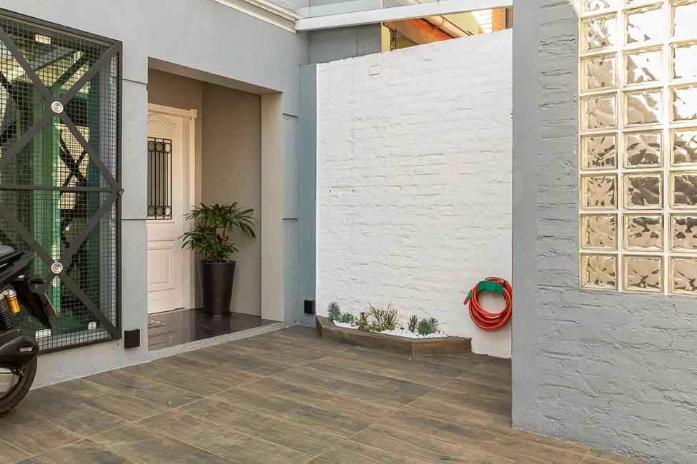 Casa com 3 quartos à venda, 280m2 em Água Branca, São Paulo - SP - imagem 3 Foto 3 de Casa com 3 quartos à venda, 280m2 em Água Branca, São Paulo - SP