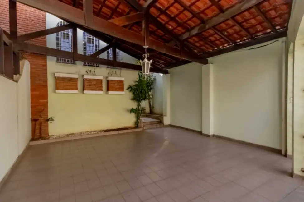 Foto 3 de Casa com 3 quartos à venda, 203m2 em Parque São Domingos, São Paulo - SP