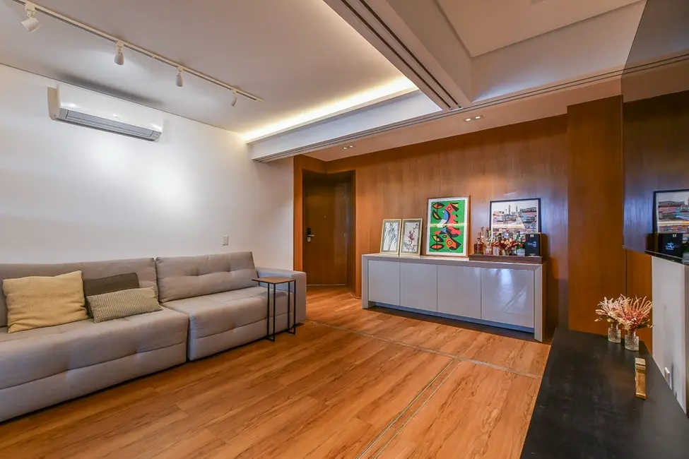 Apartamento à venda, 156m2 em Vila Olímpia, São Paulo - SP - imagem 3 Foto 3 de Apartamento à venda, 156m2 em Vila Olímpia, São Paulo - SP