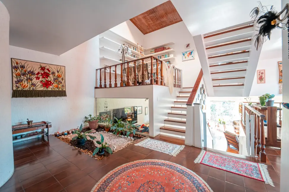 Foto 1 de Casa com 4 quartos à venda, 356m2 em Jardim Petrópolis, São Paulo - SP