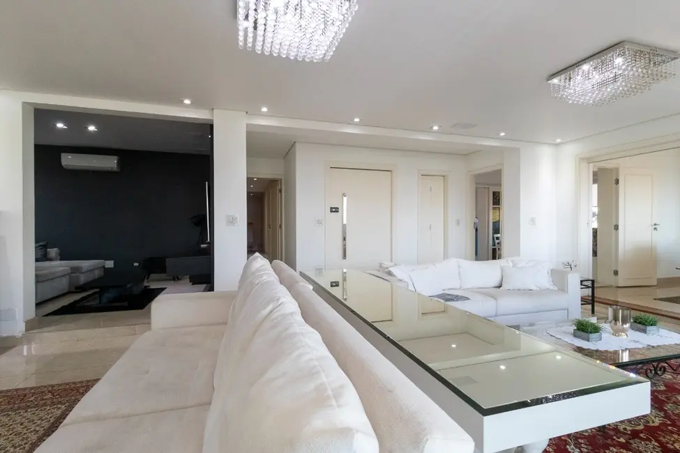 Apartamento com 4 quartos à venda, 260m2 em Aclimação, São Paulo - SP - imagem 2 Foto 2 de Apartamento com 4 quartos à venda, 260m2 em Aclimação, São Paulo - SP
