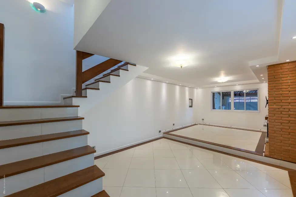 Foto 4 de Casa com 3 quartos à venda, 215m2 em São Paulo - SP