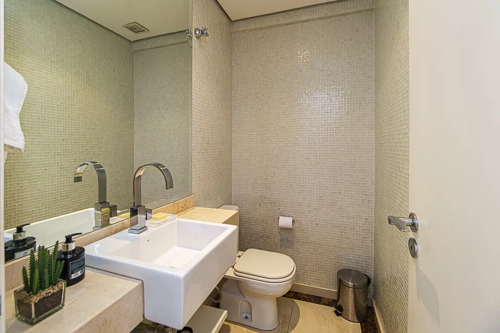 Foto 5 de Apartamento com 4 quartos à venda, 214m2 em Sumaré, São Paulo - SP