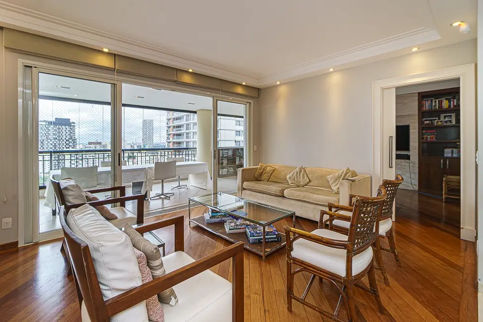 Foto 7 de Apartamento com 4 quartos à venda, 214m2 em Sumaré, São Paulo - SP