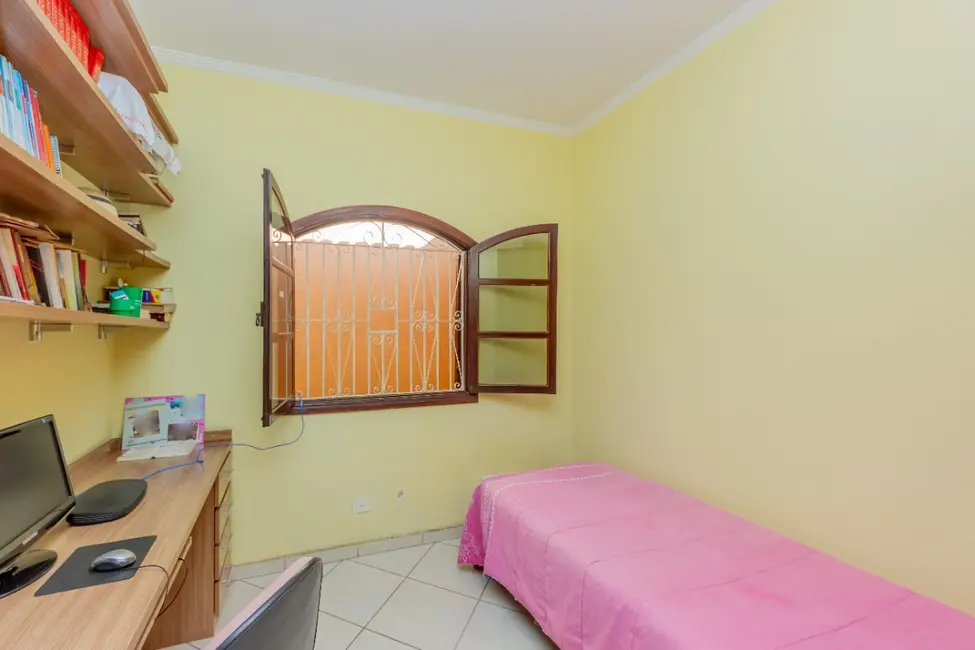 Foto 9 de Casa com 3 quartos à venda, 241m2 em Vila Guilhermina, São Paulo - SP