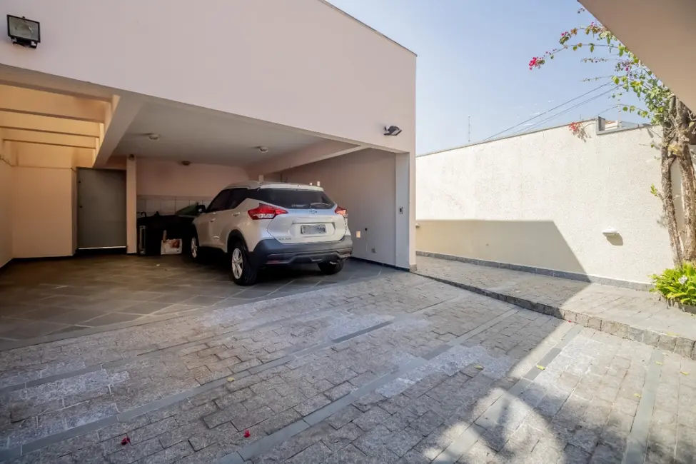 Foto 1 de Sobrado com 3 quartos à venda, 256m2 em Vila Ipojuca, São Paulo - SP