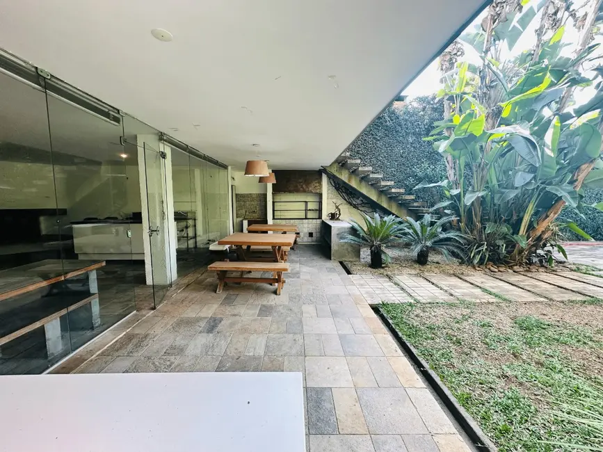 Sobrado com 3 quartos à venda, 340m2 em Campo Belo, São Paulo - SP - imagem 9 Foto 9 de Sobrado com 3 quartos à venda, 340m2 em Campo Belo, São Paulo - SP