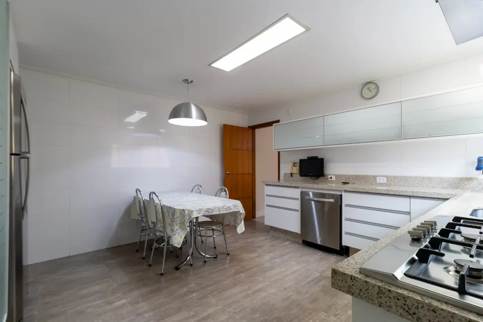 Sobrado com 3 quartos à venda, 318m2 em Vila Guarani (Z Sul), São Paulo - SP - imagem 8 Foto 8 de Sobrado com 3 quartos à venda, 318m2 em Vila Guarani (Z Sul), São Paulo - SP