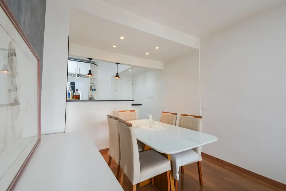 Apartamento com 2 quartos à venda, 65m2 em Aclimação, São Paulo - SP - imagem 5 Foto 5 de Apartamento com 2 quartos à venda, 65m2 em Aclimação, São Paulo - SP