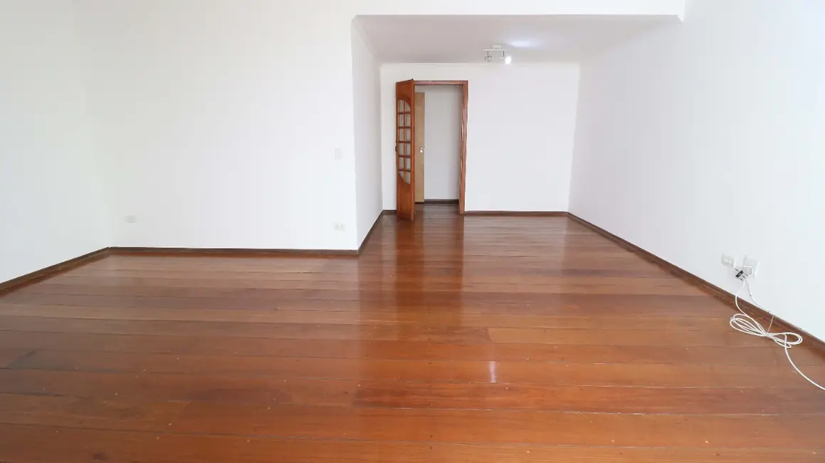 Apartamento com 3 quartos à venda, 142m2 em Vila Olímpia, São Paulo - SP - imagem 5 Foto 5 de Apartamento com 3 quartos à venda, 142m2 em Vila Olímpia, São Paulo - SP