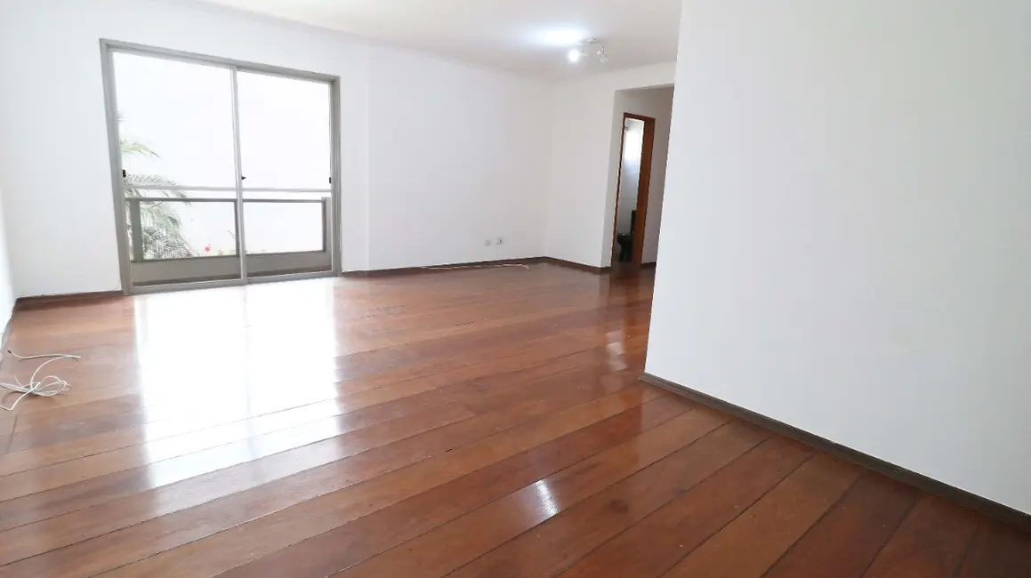 Apartamento com 3 quartos à venda, 142m2 em Vila Olímpia, São Paulo - SP - imagem 1 Foto 1 de Apartamento com 3 quartos à venda, 142m2 em Vila Olímpia, São Paulo - SP