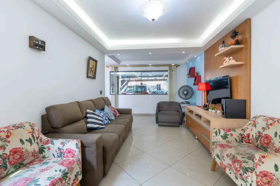 Foto 2 de Casa com 3 quartos à venda, 138m2 em Vila Anglo Brasileira, São Paulo - SP