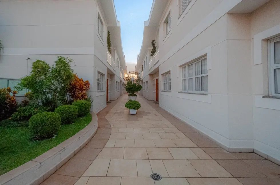 Casa de Condomínio com 3 quartos à venda, 145m2 em Chora Menino, São Paulo - SP - imagem 2 Foto 2 de Casa de Condomínio com 3 quartos à venda, 145m2 em Chora Menino, São Paulo - SP